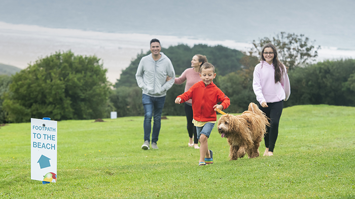 Dog friendly holiday parks in Devon Bay