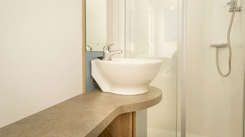 New Wave Exclusive bathroom