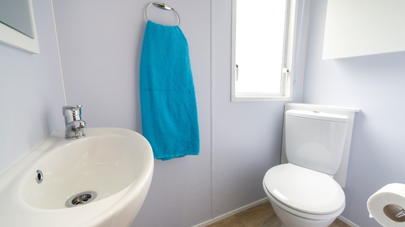 Gold Woodland Ensuite