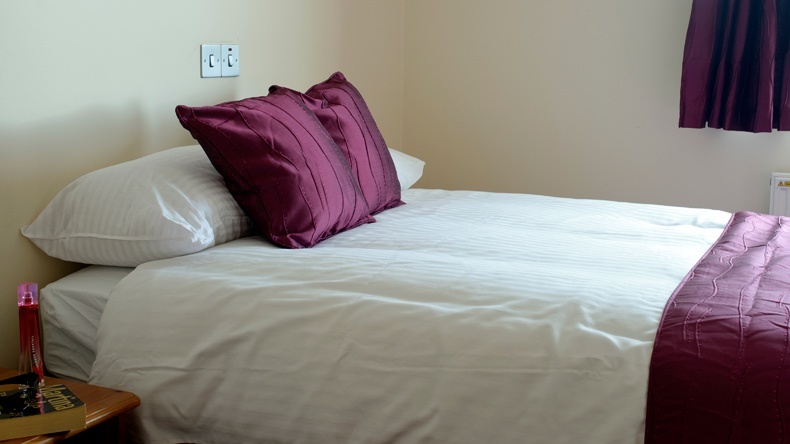 Exclusive lodge master bedroom