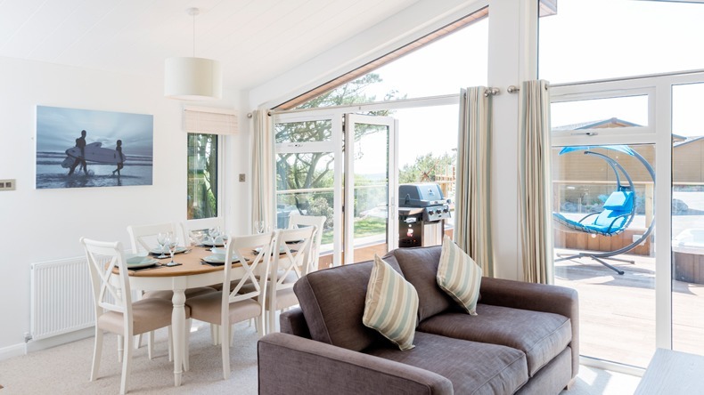 Surf Lodge dining room