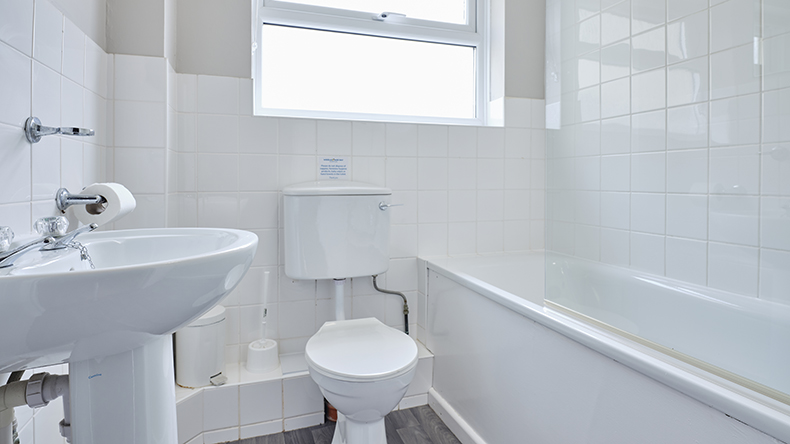 Bronze villa bathroom